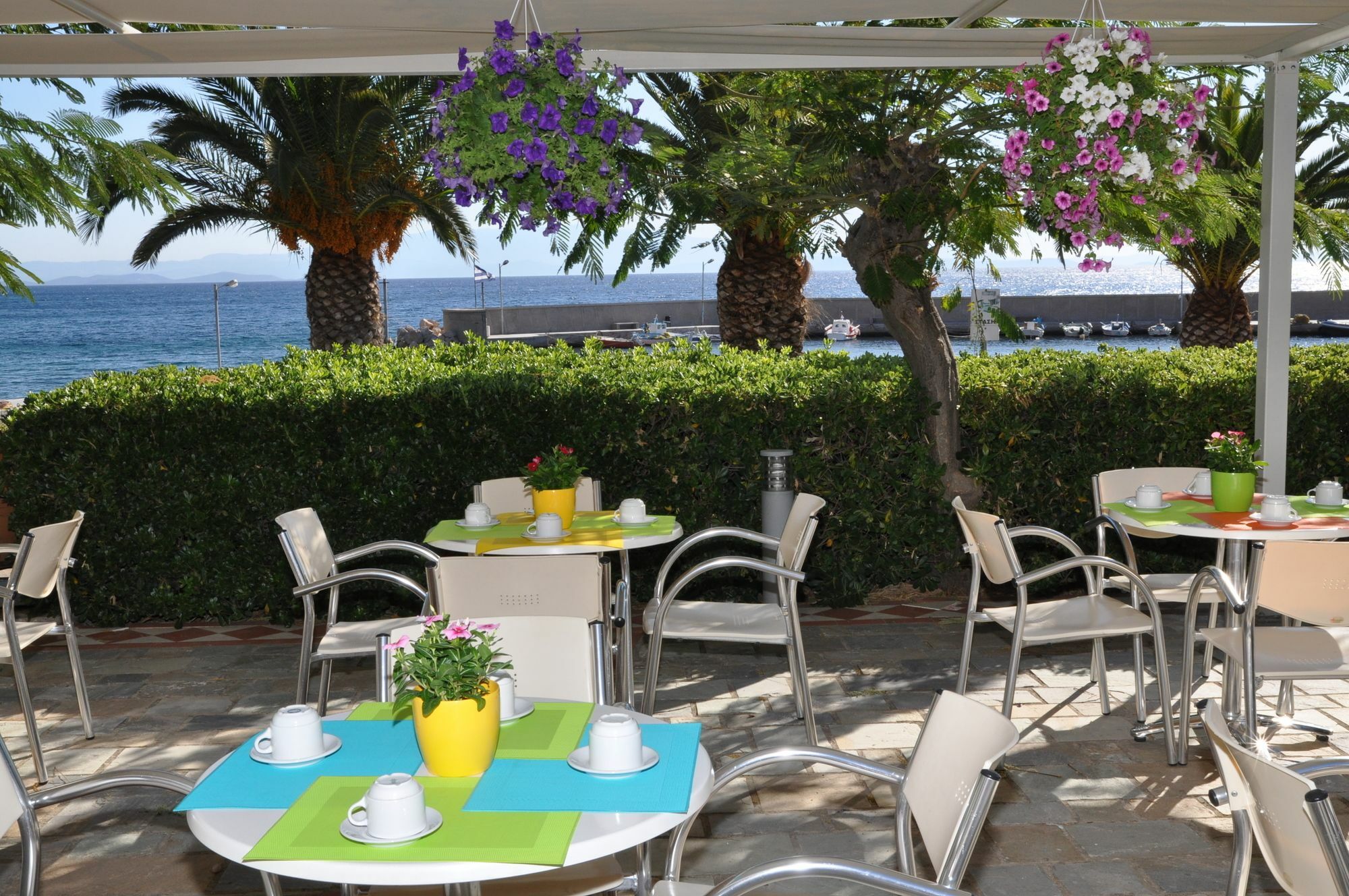 Kyveli Hotel Apartments ヴロンダトス エクステリア 写真