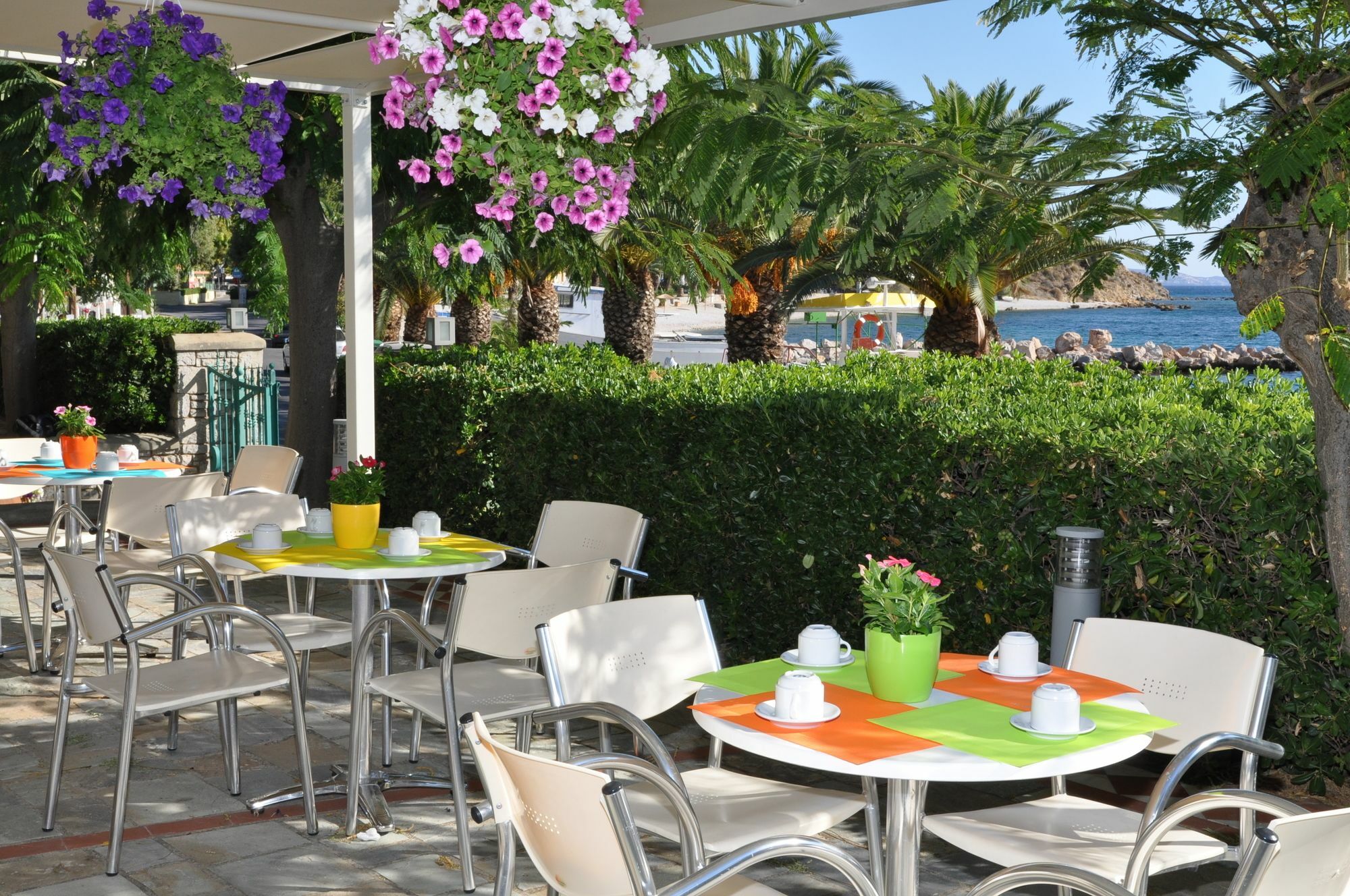 Kyveli Hotel Apartments ヴロンダトス エクステリア 写真