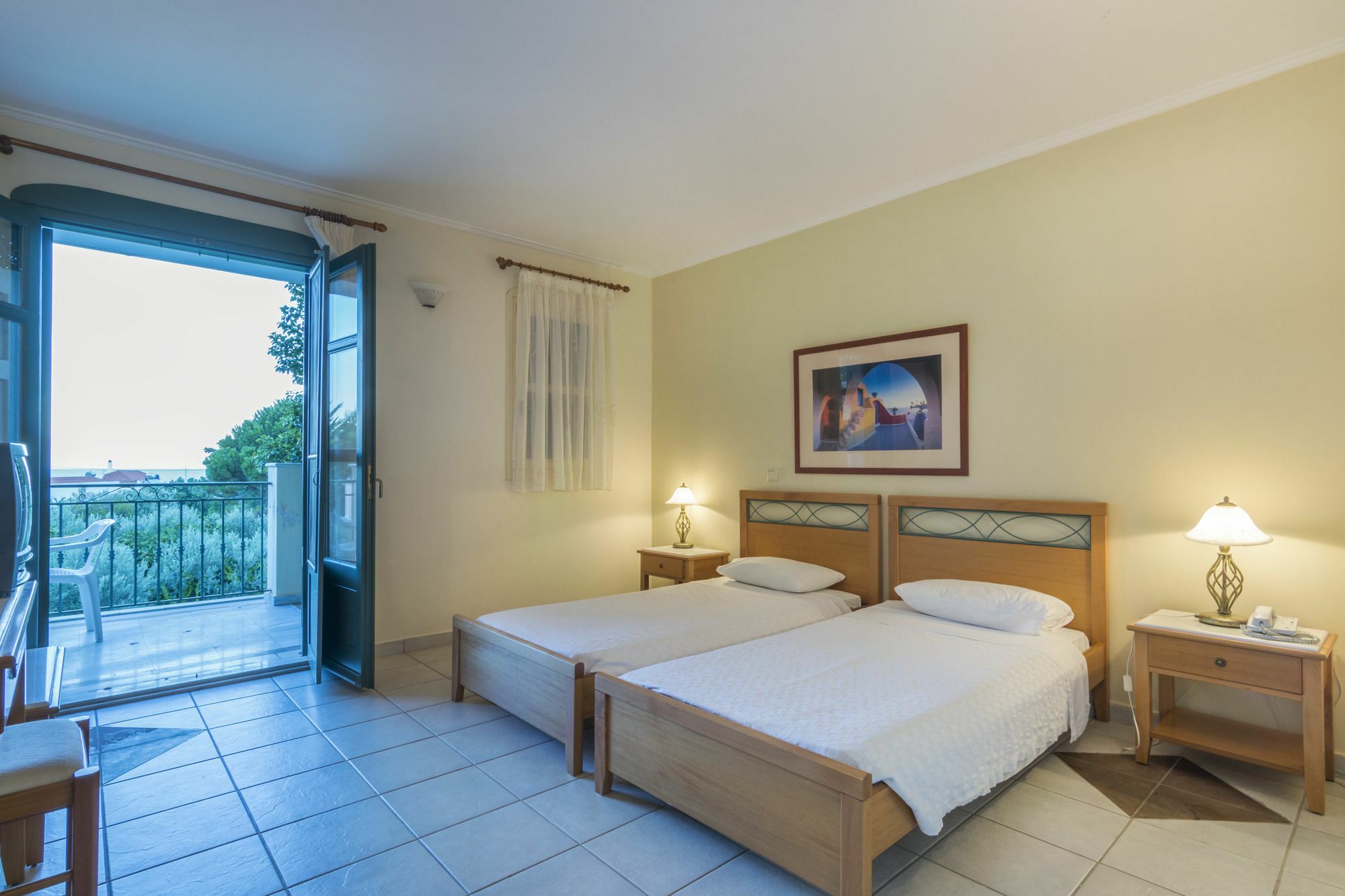 Kyveli Hotel Apartments ヴロンダトス エクステリア 写真